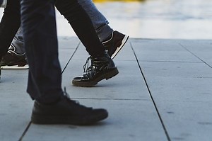 Konversi Ukuran Sepatu US ke Indonesia, dari Pria Wanita sampai Anak