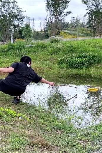 This dog is really unreliable🤣🤣 #dogfunny #fundog #smile #reel #fun | KiKi SMD