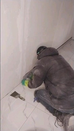 Tile baseboard / tile installation #builder #renovation