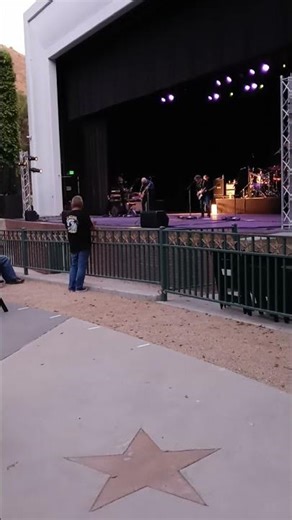 Blue Oyster Cult - Blade Runner intro - LA live