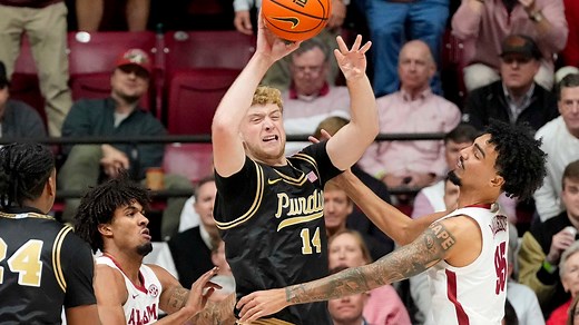 See Purdue basketball's Jack Benter slam two-hand dunk vs Memphis