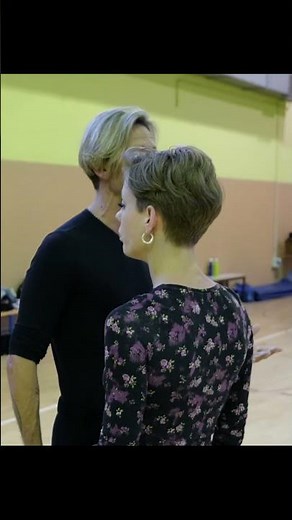 LEZIONE DI BALLO IN COPPIA - Come creare la POSIZIONE di BALLO (ballo liscio e Danze Standard)