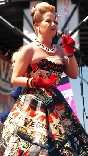 The Queen of the Car show submissions close on Dec 16th. Follow the link to submit 👑 https://www.vivalasvegas.net/pin-up-contest/ 🎥 @glitzentertainmentla #vivalasvegas #vintage #vintagecars #bands #music #burlesque #missvivalasvegas #burlesquecompetition #burlesquebingo #poolparty #dancing #burlesqueshowcase #music #pinup #pinupcompetition #carshow #swimsuitcompetition #fashionshow | Viva Las Vegas Rockabilly Weekend