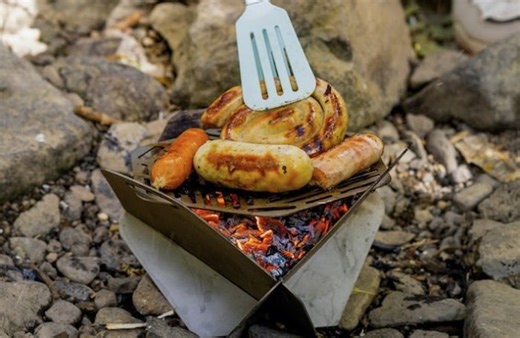 Pacofire folding titanium outdoor campfire stove