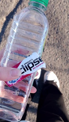 user48776383270 (@eesti_shipid670)’s video of gum water