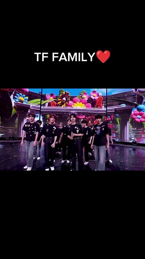 Kehebatan Visual dan Bakat TF Family