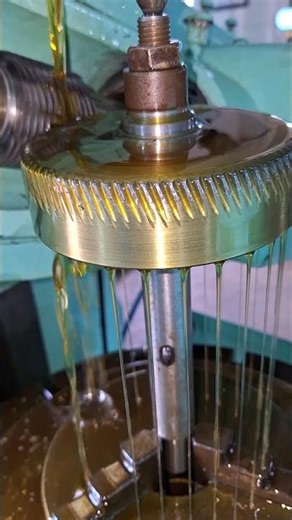 new helical gear hopping cutting #machine #automobile