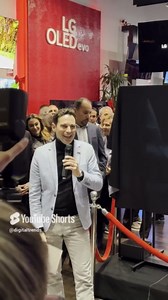 LG OLED T transparent TV: features and first look