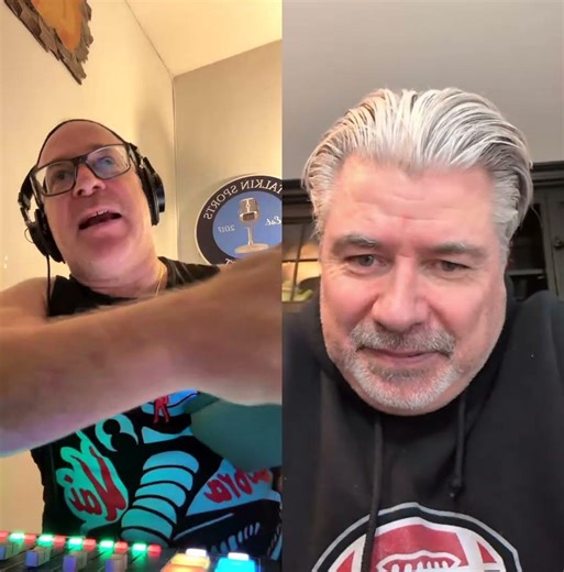 Dan Fournier the obscure sports league fanatic came on the podcast today & made those USFL helmets