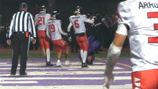 Ryan Day’s son, RJ Day, set a school record with 482 passing yards and 3 TDs to lead DeSales (OH) to a playoff-opening win! 💪🔥 (via: Kyle Nuss, AdamKing10TV) MORE: https://www.maxpreps.com/oh/columbus/st-francis-desales-stallions/athletes/rj-day/?careerid=bfqsaf9kr9gff | MaxPreps