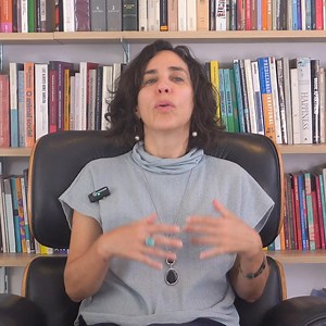 O diagnóstico em psicanálise é uma arte: desvendar histórias e interpretar entrelinhas. Quer ir além da superfície? Meu novo curso na plataforma MH foi feito para você!  Clique no botão deste vídeo e conheça Diagnóstico em Psicanálise: Teoria, Prática e Intervenção | Maria Homem | Facebook