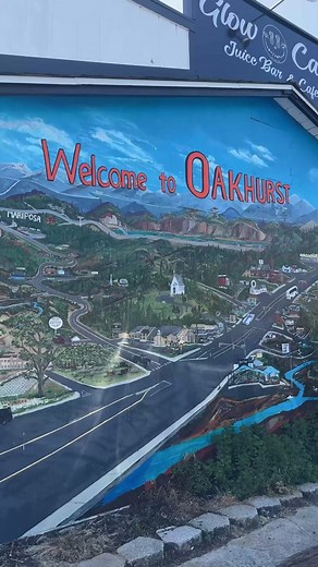 Breakfast spot near Yosemite’s South Entrance @Visit Yosemite #oakhurstcalifornia #oakhurst #yosemite #yosemitemadera