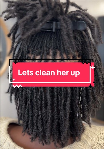POV: You understand that microlocs can only be as good as the grid they’re built on 👀✨ Clean parts = balanced locs = long-term results. #microlocsjourney #interlock #microlocs #retie
