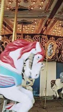 retro merry-go-round and around🎠