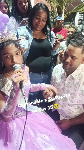 #sangreenmicuerpo #quinceañera #andreagarcia💜✨ | quinceañera cantandole a su papa