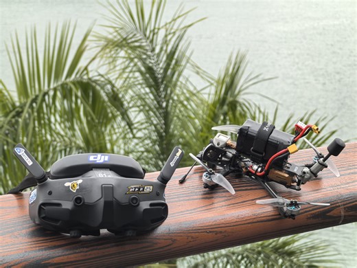 低温测试亿纬25P-4S18650续航：燕欧LR40+O3天空端+P1604电机-3800KV+黑羊接收机+122GPS+F7 35Aaio飞控，飞完手冻僵了~