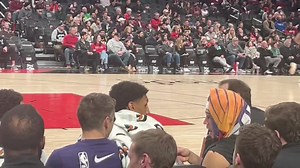 355K views · 1.1K reactions | Devin Booker's reaction to the Dallas Mavericks trading Luka Doncic to the Los Angeles Lakers in exchange for Anthony Davis was all of us last night.  (: @mikeyduran) | theScore | Facebook