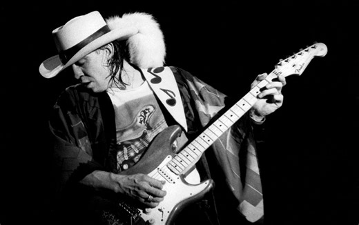 Stevie Ray Vaughan covers Hendrix classic 'Voodoo Child'