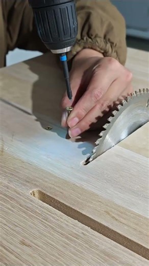 Make the table saw by yourself! #tools#diycrafts #woodworking #nailer #nailgun #diyer #powertools