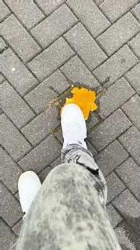 Nike Air Force One (AF1) food stomp, trample orange during walk