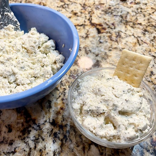 Garlic Herb Cheese (Boursin Copycat)