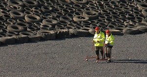 Smart Pipe Monitoring For Underground Leaks