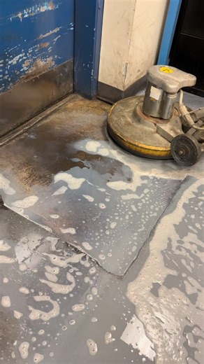 POV machine scrub this dirty industrial lab floor with me using floor stripper and aggressive black pad 😎🧼 #cleantok #cleaningasmr #satisfyingcleaning #satisfyingcleans #mopping