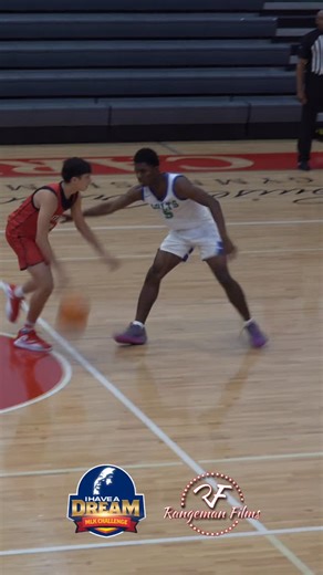 Doral Academy with the dribble hand off for the score @ The 8th annual I Have A Dream MLK Challenge Competition / Exposure / Talent 🎥Live Stream: @ballertv 🎥Highlights: @rangemanfilmsmedia #FLDREAMMLK #DREAMMLK | Marcus McGee