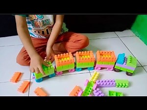 Membuat Kereta Api dari Lego || Mainan Edukasi
