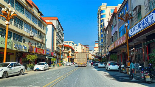 Driving through the culinary heart of Canton, China