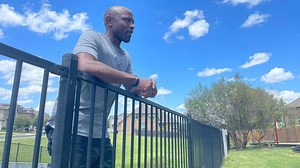 Federal inmate on home confinement pushes for clemency