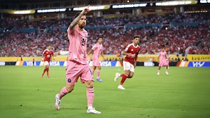 Lionel Messi offers stunning reminder to secure Inter Miami win: Highlights Inter Miami 2-1 Porto | DAZN News US