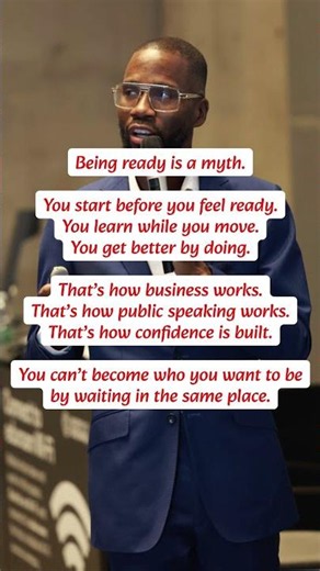 How to Build Confidence in Public Speaking? 🎤