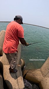 25K views · 65 reactions | The Best Way to Fish with Bloodworms for Udan fish catching #fishing #fish | Kadal Raasa Fishing | Facebook