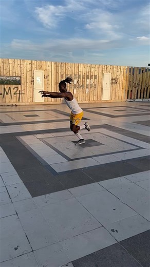 Ninja🥷-#workhard #gymnastics #acrobate #acroyogafun #dance #athletics #athletes #backflip #frontflips #paris #streetfights #comedyclub #momo #trapeze #trampoline #jump #cute #jumpman #superman #yoga #street #quebec #model #motivational #tumbling #blackpanther #parkour #trampoline #andorra🇦🇩 #cirquedusoleil #yoga #cirqueeloize #quebec #streetfights #parkourlife