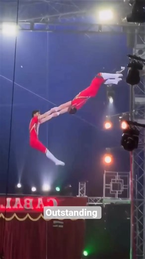 Outstanding circus talent 🌐❤️🌐#viral #youtubeshorts #circus #foryou #trending #agt #shorts