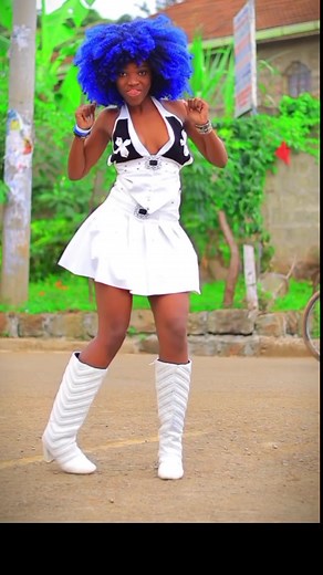 SUMMER GIRL😍💙 dc@Wanjiku Ndung'u ♥️ #its_pricky #pricky❤️ #fyp #foryou #viral #bluegirl #fypシ゚viral #theclusterke #tiktokkenya #pricky❤️ #fyp DRIP FROM@Truckee labels