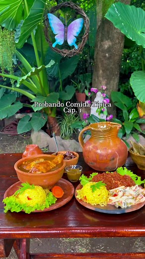 Probando Comida Típica en Antigua Guatemala capítulo 1 Esta vez tocó La Casita Antigueña con un sazón único! #guatemala #guate #antiguaguatemala #food #comidaguatemalteca #chapin