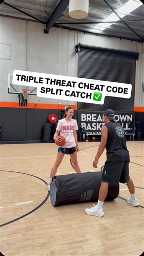 Nay Sakya • Basketball Trainer on Instagram: "SPLIT CATCH.. enough said 💯 #basketball #breakdownbasketball #basketballtraining #breakdownbasketballtrainingfacility #tips"