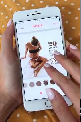 ¡Captura fotos de momentos en segundos! Prueba la app Totsie GRATIS. 💞 | Totsie App