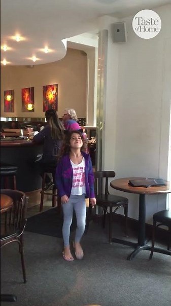 Little Girl Gives Homeless Man Her Plate of Food