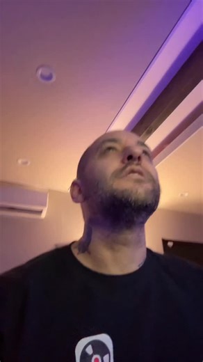 Wil Anspach on Instagram: "@valhalladsp knows how to get my attention. Step 1, release any product ever. Step 2, let me find out about it. Honestly, one of my favorite companies ever and they don’t even respond to my DM’s for late night booty calls. #greazywil #music #recording #greazydoesit #producer #engineer"