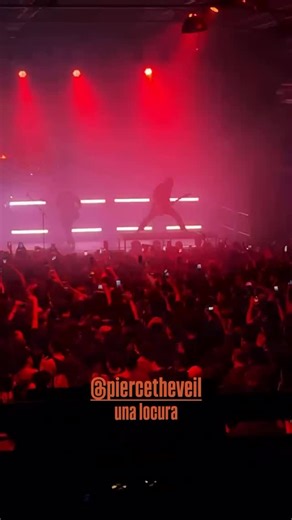 Pierce The Veil Updates on Instagram: "#ICHYBUENOSAIRES: @piercetheveil performing Hell Above tonight in Buenos Aires, AR - #piercetheveil #ptv"