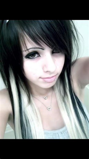 izzi mur #scene #scenequeen #myspace #2000s #fyp | Myspace