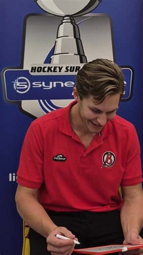 Le capitaine des Diables Rouges Briançon Fredrik Stromgren s’est essayé au dessin du logo de son équipe 👹 | Synerglace Ligue Magnus