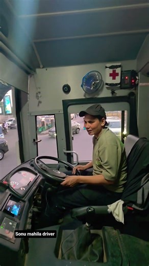 women bus driver #upsrtc #viralreels #shortvideos