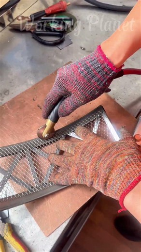 Fusing Wire Mesh Junctions Effortlessly Like Drawing Lines 🔋