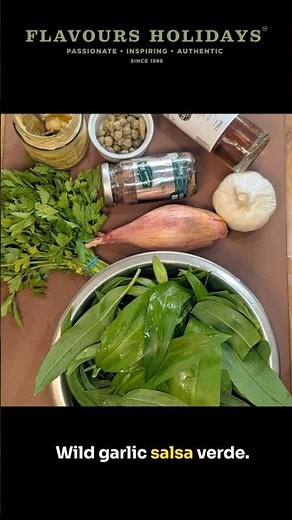 How to Make Wild Garlic Salsa Verde #foodieshorts #cookingtutorial