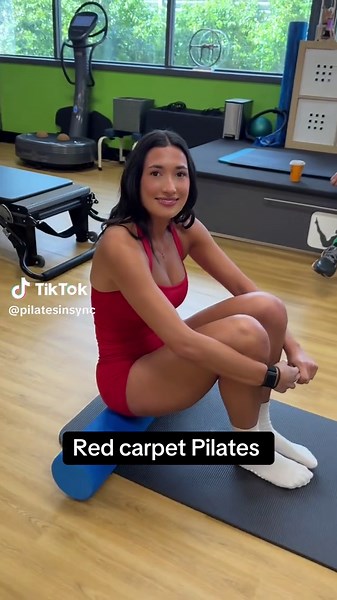 Red Carpet Pilates: Emma Stuns in Class