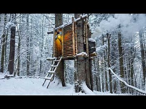 Elevated Tree Cabin Built in Bad Weather | Safe from Predators and Snow
